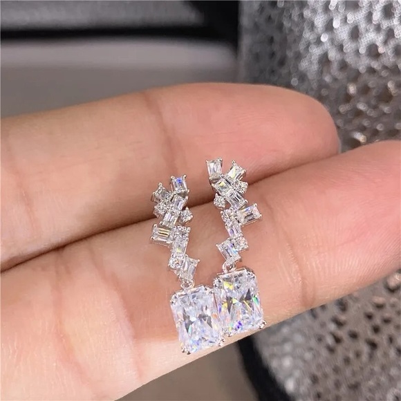 NEW SILVER DIAMONDS EARRINGS - Picture 5 of 9